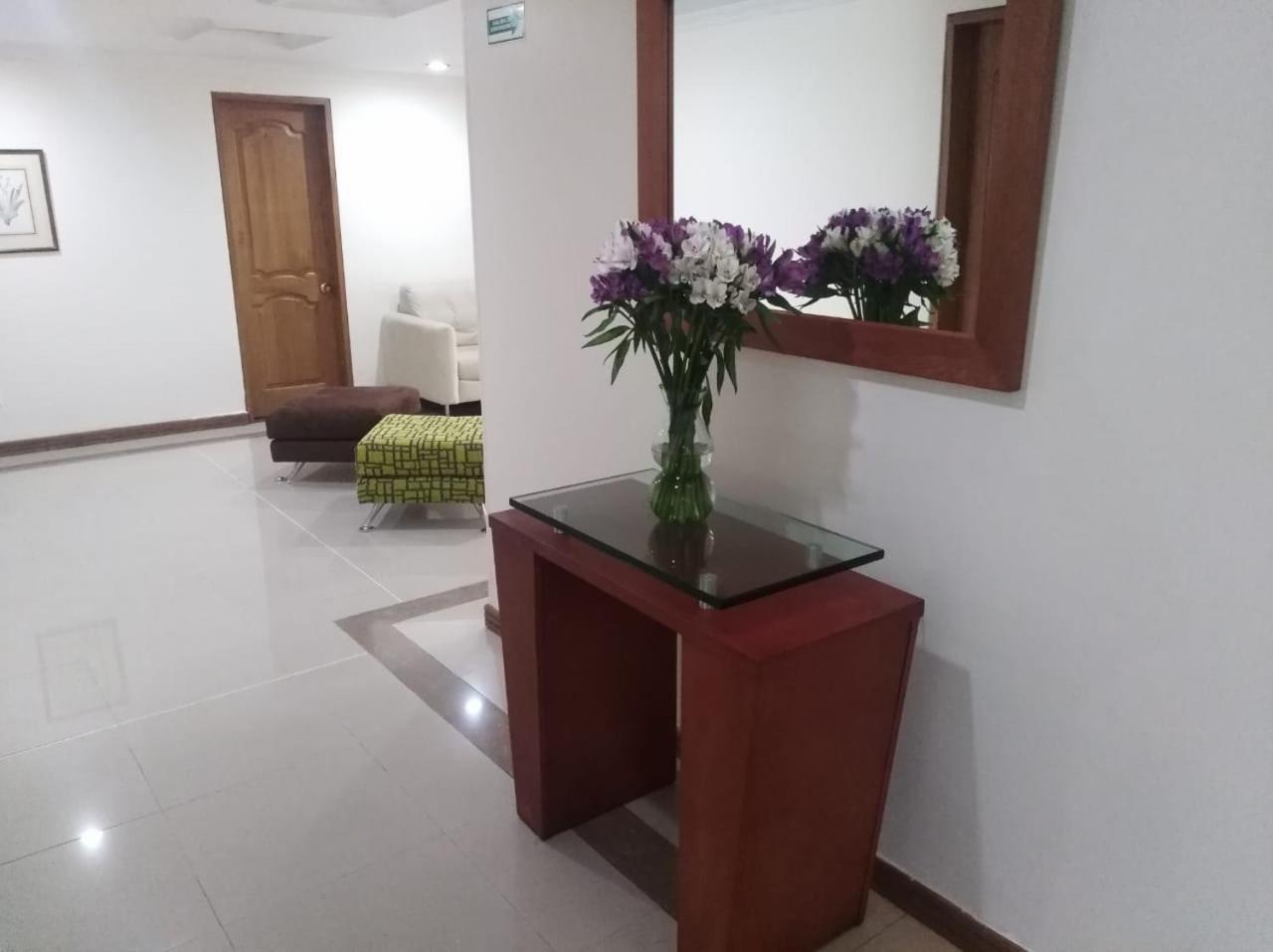 Hotel Casa La Riviera Богота Экстерьер фото