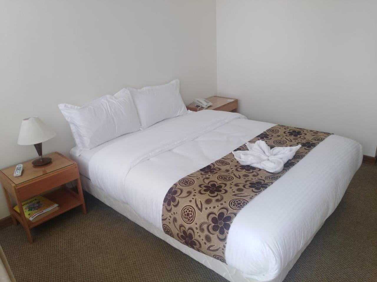 Hotel Casa La Riviera Богота Экстерьер фото