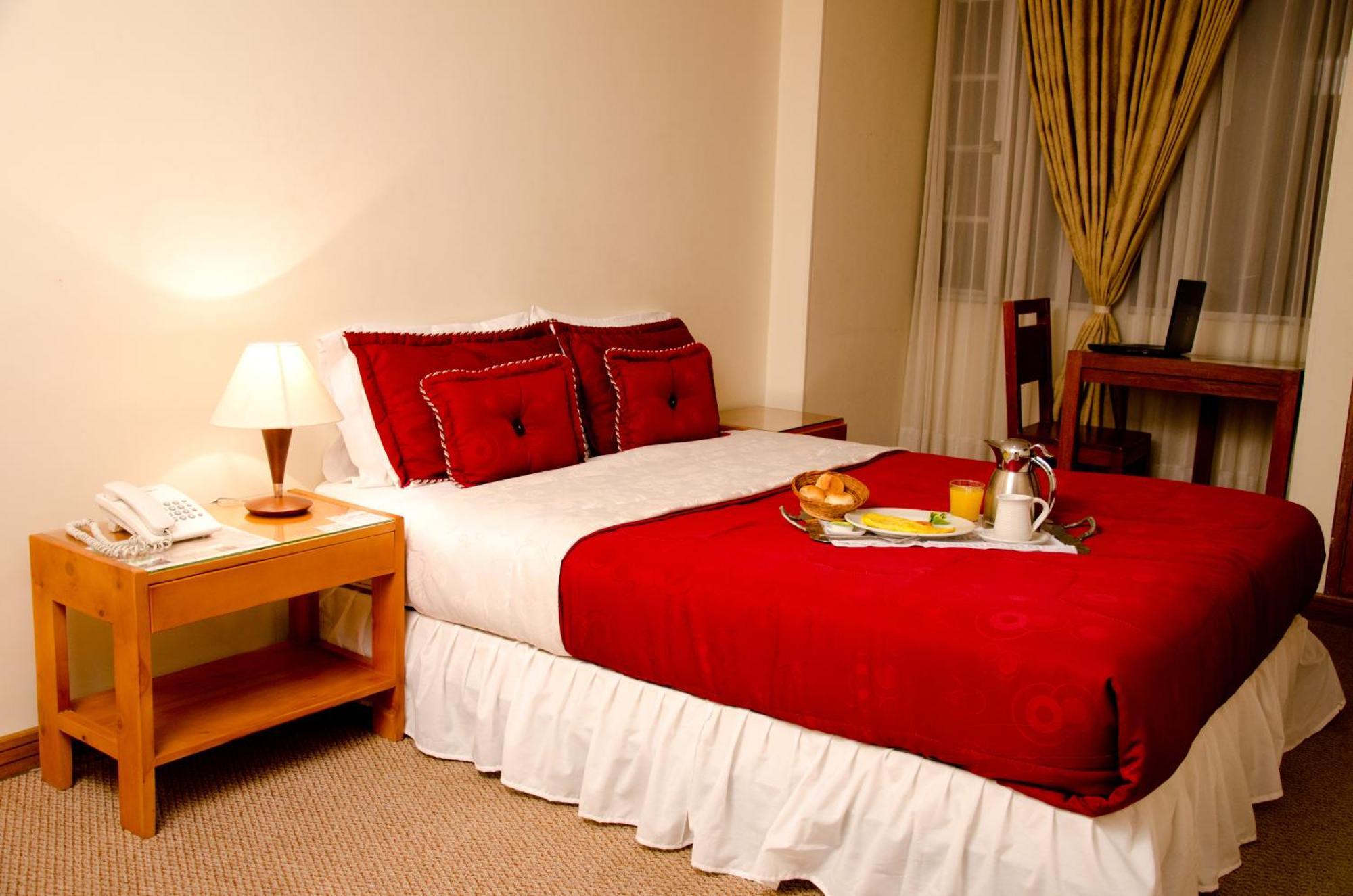 Hotel Casa La Riviera Богота Экстерьер фото