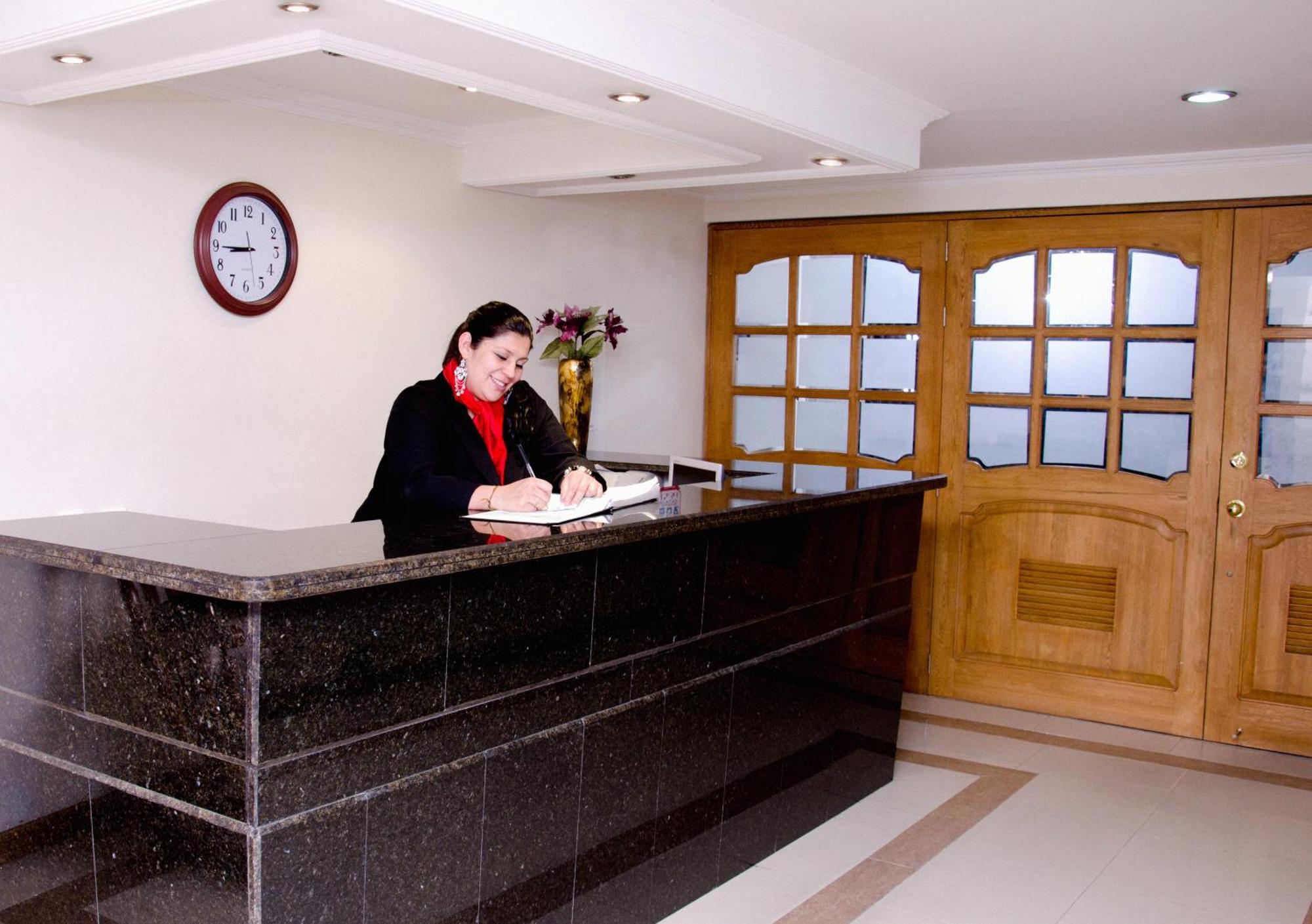 Hotel Casa La Riviera Богота Экстерьер фото