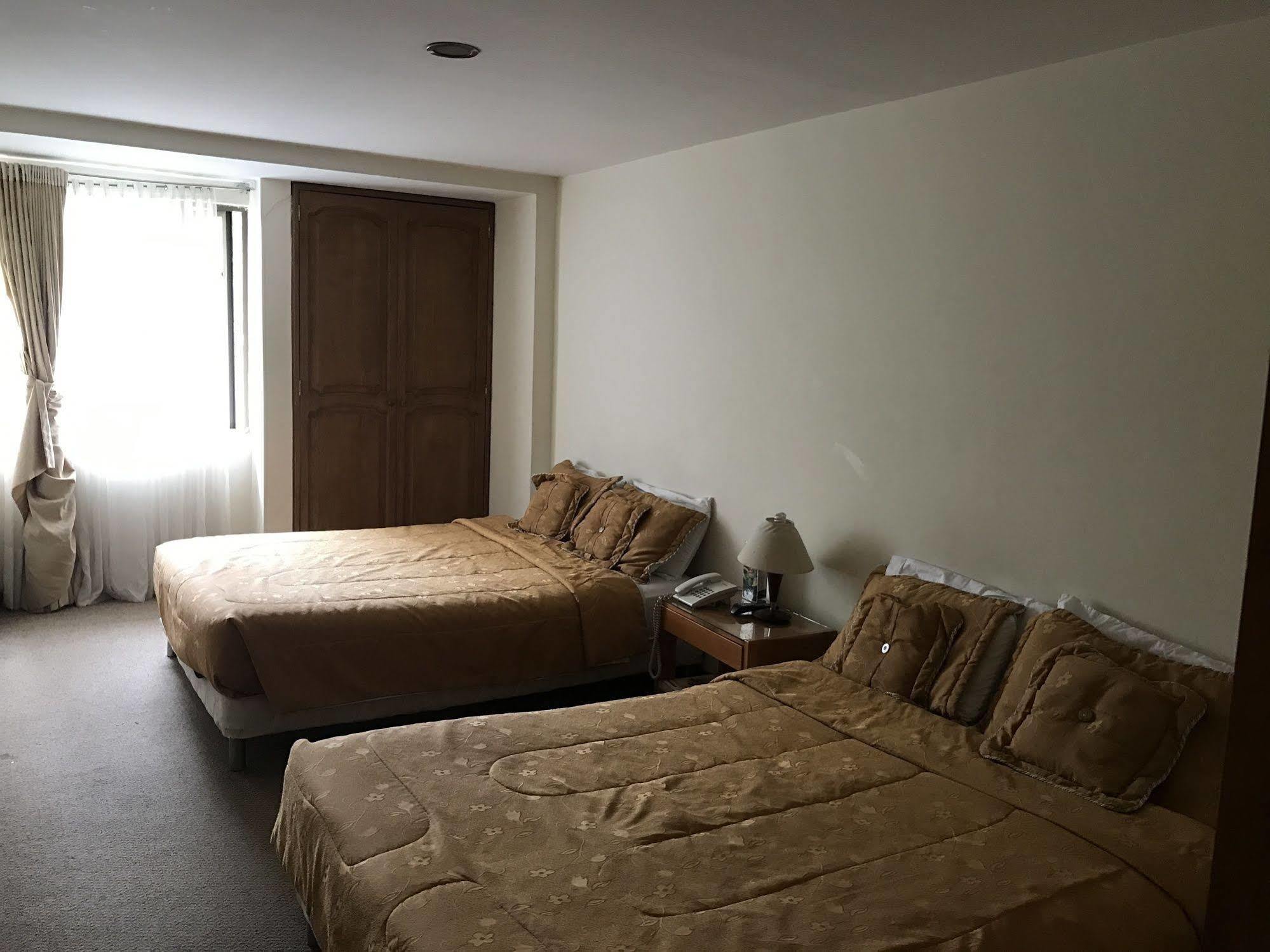 Hotel Casa La Riviera Богота Экстерьер фото