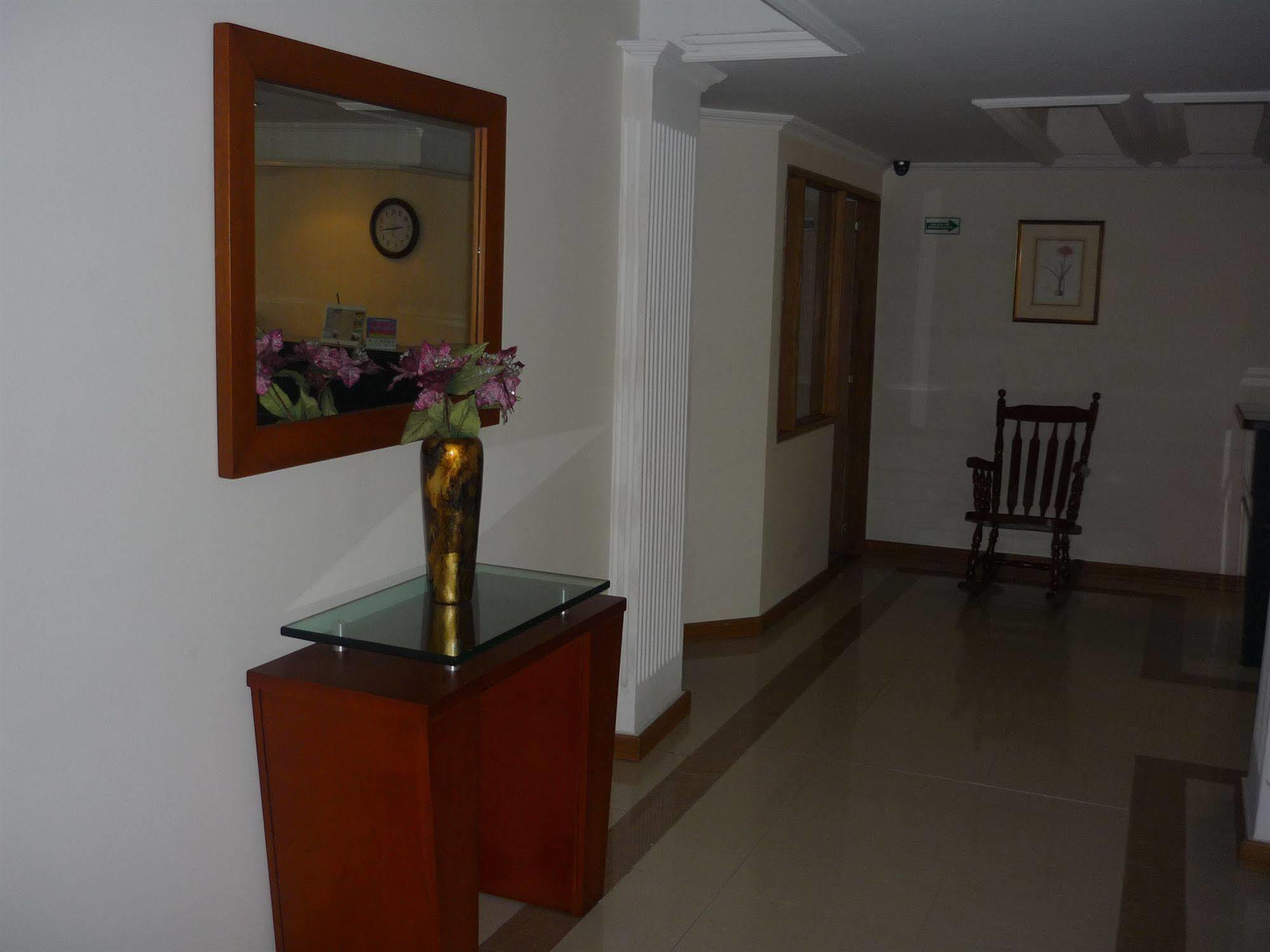 Hotel Casa La Riviera Богота Экстерьер фото
